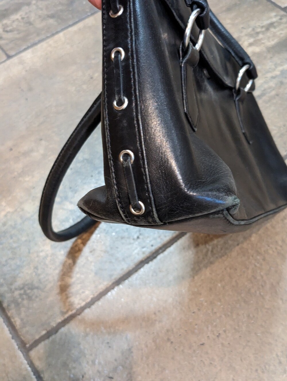 Vintage Danier Butter Soft Smooth Leather Chic Satchel EW Shoulder Bag Black ๐ค - Picture 8 of 16